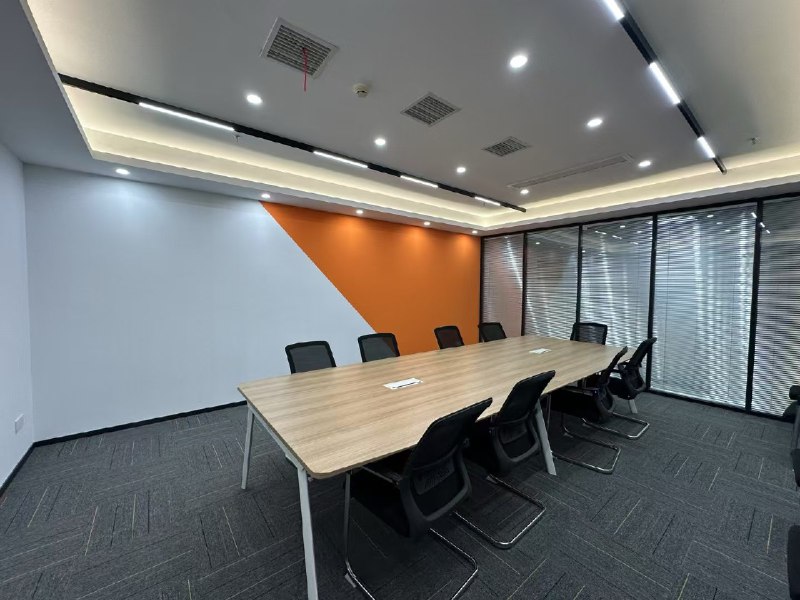 办公面积从1200平扩大到2400平，继续招兵买马