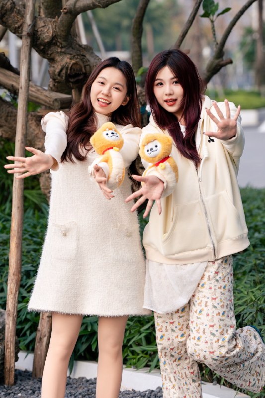 #自媒体运营频道 #@yunying23蛇年金小獴公开今年特地做成了蛇形的玩偶，不仅仅可以摆放，还能盘，还能戴，金蛇接财，欢迎你也喜欢，有机会来珠海金山玩可以购买#自媒体运营频道 #@yunying23蛇年金小獴公开今年特地做成了蛇形的玩偶，不仅仅可以摆放，还能盘，还能戴，金蛇接财，欢迎你也喜欢，有机会来珠海金山玩可以购买