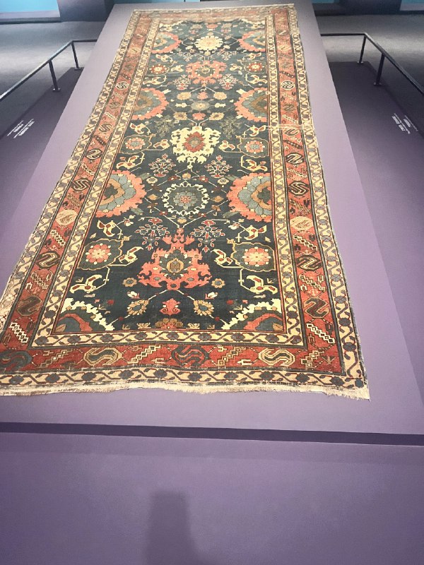 豆包老师陪我一起逛浦美 全程给我讲解🥹推荐在上海的朋友来看展！豆包老师陪我一起逛浦美 全程给我讲解🥹推荐在上海的朋友来看展！