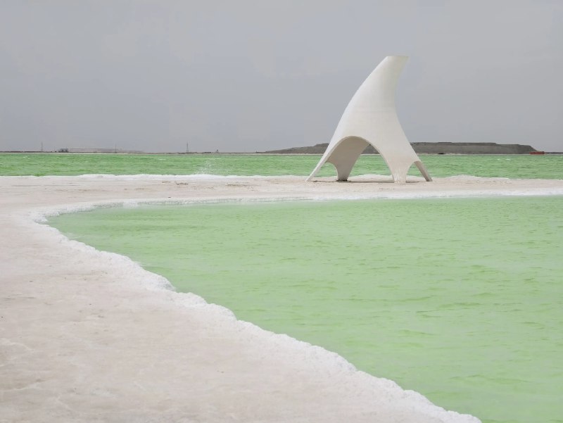 今天给你们讲一下第一台国产Linux ATM机的故事那是2015年冬天的一个故事2015年的春节前2个月，我都要准备规划冬季旅游的路线了，杭州东方通信给我打电话，说他们领导准备把Windows XP驱动的ATM机器换成 deepin 系统