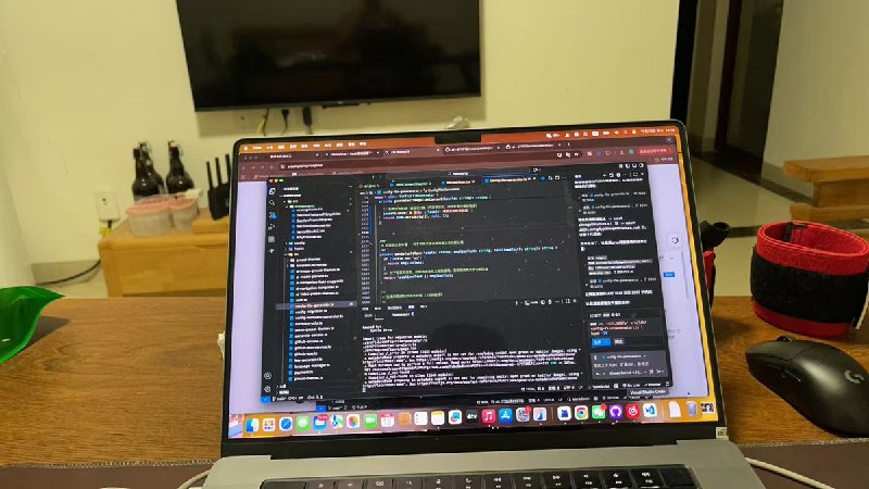 夜越深，Vibe Coding工具越卡，也不知道咋办才好，哎！（无奈地叹气😮‍💨）深夜加班更新HappyShip ing～～～～