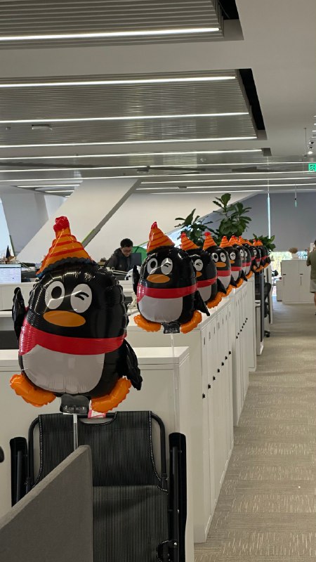 早上醒来，多了这么多🐧同学！㊗️鹅厂27岁🎂早上醒来，多了这么多🐧同学！㊗️鹅厂27岁🎂