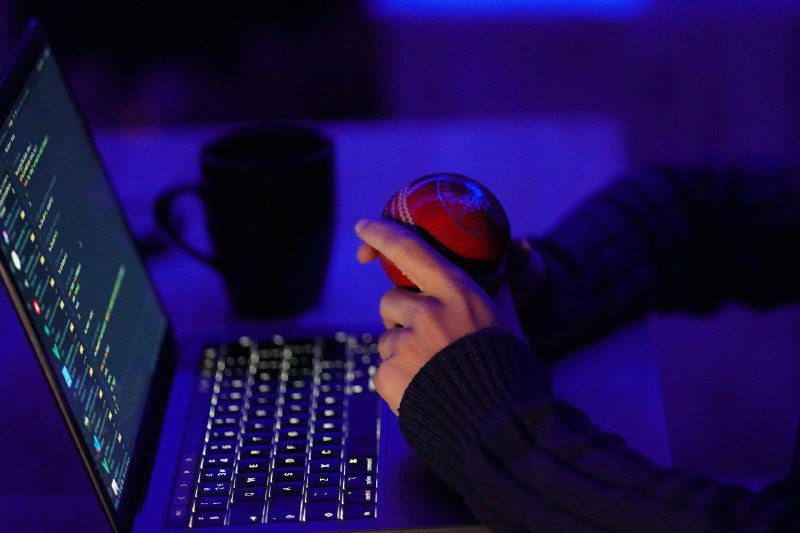 上周末整理文件夹,翻到3年前写的第一个产品的代码