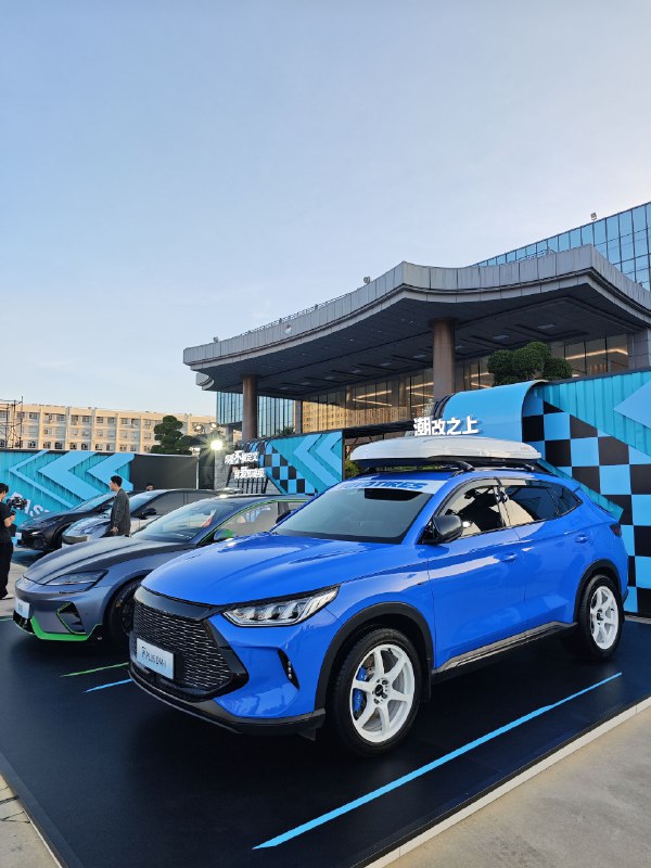 比亚迪海洋网三周年卖了350万辆…比亚迪海洋网三周年卖了350万辆…