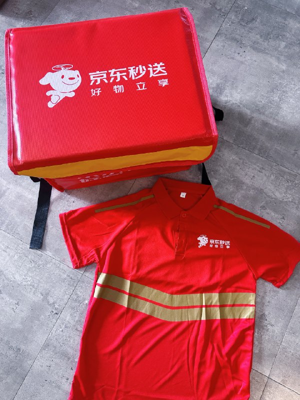 送外卖路上无意间认识了老家京东外卖的运力代理老板，今晚约着畅聊了一小时