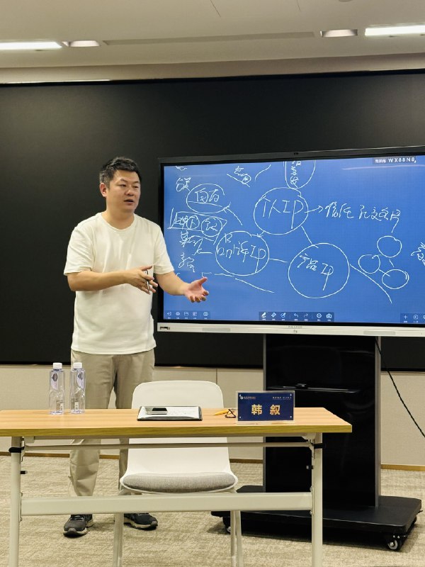结束10天5城的出差，准备回家