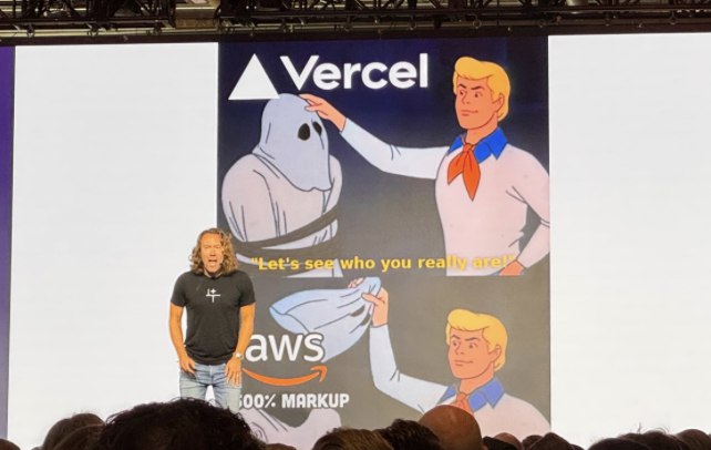 推荐一套快速开发海外产品的技术栈：1. 应用框架：Next.js2. 部署平台：Vercel 🤣3. UI 组件库：shadcn4. AI 组件工具：v05. 数据库和 ORM：Prisma6. 用户认证：Better Auth7. 邮件服务：Resend8. 支付方案：Polar快来锐评一下！