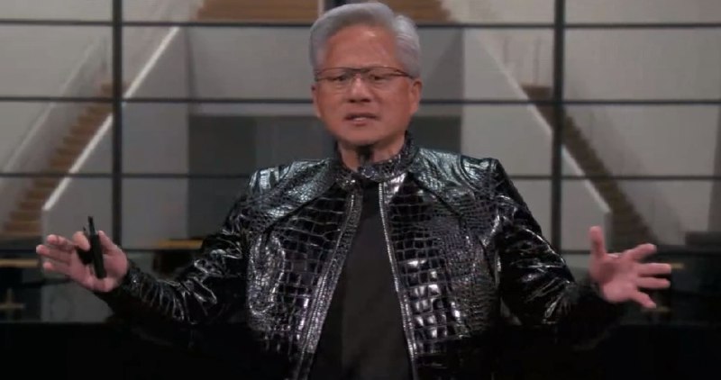 对于有大型直播演讲需要的业务领导者，学习、拆解一下老黄的演讲会很有帮助，不但内容的结构大部分时候都是精心设计的，演讲时还很注重语速得当、吐字清晰～～