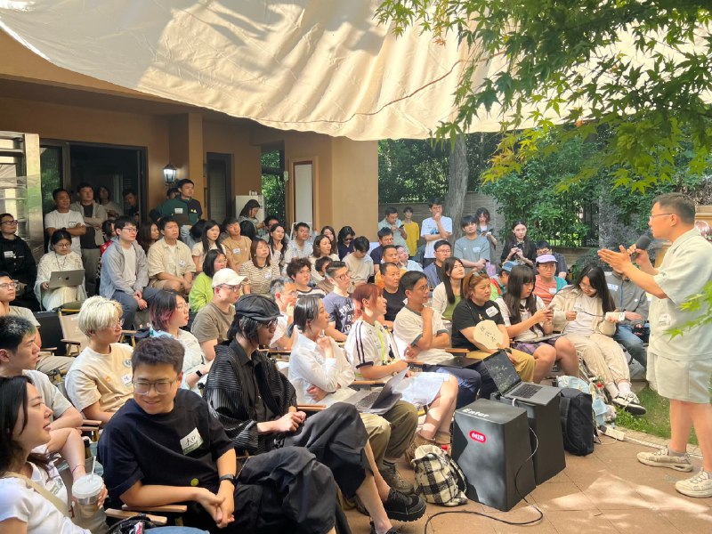 #自媒体运营频道 #@yunying23第一次来良渚@启师傅 的demo day，下午的阳光很好，大家的分享也很诚恳