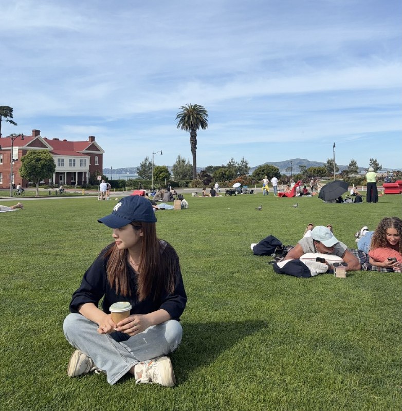 佩服湾区的同事，这次美西出差，为了凑国内的沟通时间，每天超长待机，上午7点起床干到晚上1点是常有的🥲…周末赶紧出门晒下太阳充个电，同时体验了一下谷歌Waymo无人驾驶，非常丝滑好用