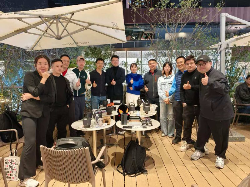 参加罗X的AI硬件局，每次都能看到一些有意思的产品，一次性种草or拔草十款AI硬件，听行业前辈们分享经验收获很多