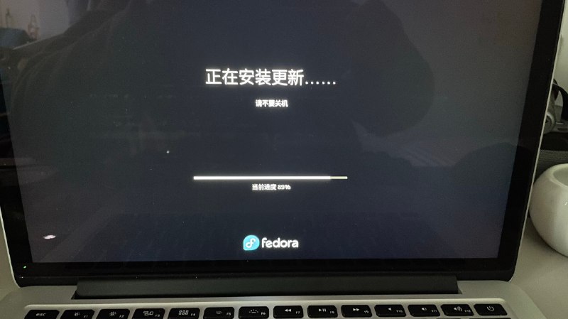老 macbook pro 被苹果公司抛弃，操作系统只能更新到 macOS Monterey 12.7.6