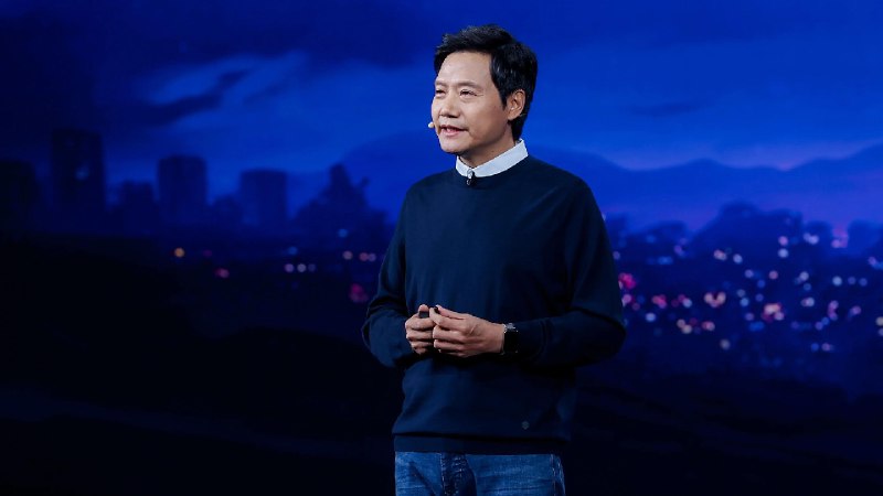 雷军今天发文：过去一个多月，是我创办小米以来最艰难的一段时间，情绪比较低落，取消了一些会议安排和出差计划，也暂停了一段在社交媒体上的互动
