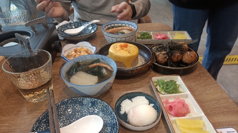 #职场社畜日常#销冠是怎样炼成的这两天和成熟销售前辈一起出去打单，学习到一个非常重要但没有被充分意识到的常识：销售的唯一目的是签单