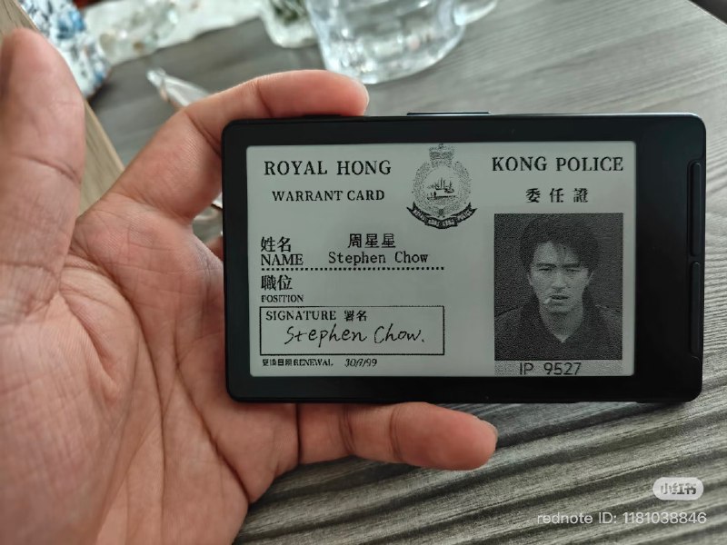 阅星瞳的创始人是真的行动力max，从构思小屏墨水阅读器到大量现货半年不到